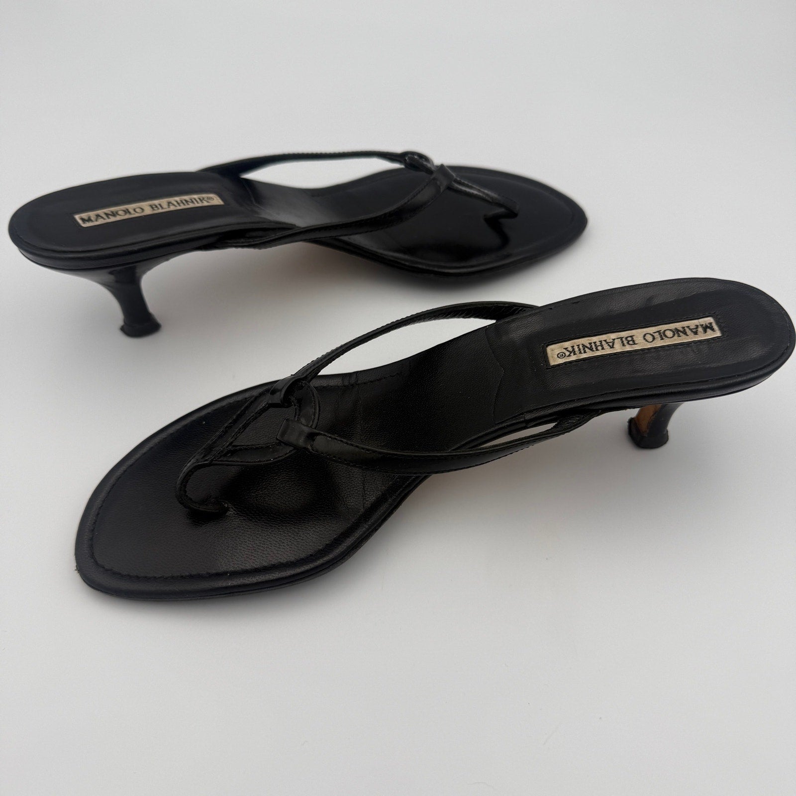 Vintage Manolo Blahnik Thong Sandal Kitten Heel in Black Patent Leather